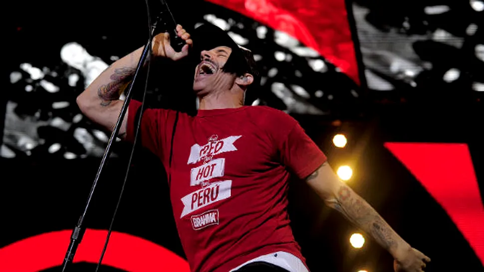 Vreţi să fii VIP la concertul Red Hot Chili Peppers?