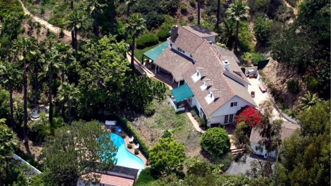 Aceasta este casa din Hollywood pe care Hugh Laurie a cheltuit 2 milioane de dolari