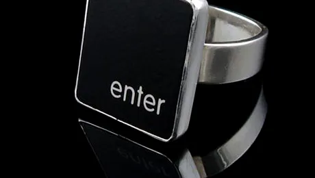 Bijuterii-unicat, din materiale reciclate (Poze)