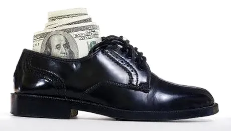 Un bărbat și-a donat din greșeală economiile de-o viață