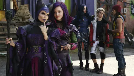 Dove Cameron şi Kristin Chenoweth, în noul film „Descendenţii” la Disney Channel