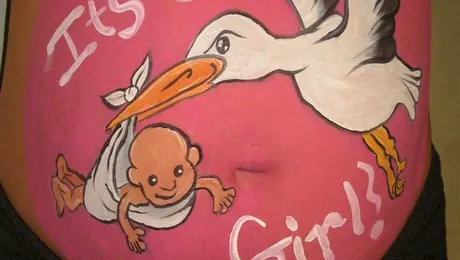 12 picturi pe burticile mămicilor gravide