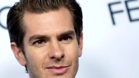 Daisy Edgar-Jones și Andrew Garfield vor juca în miniseria TV „Under the Banner of Heaven‟