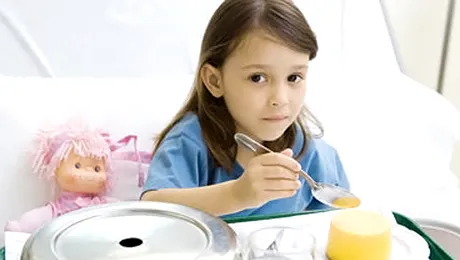 Revoltător: O femeie obsedată de diete și-a obligat fiica să slăbească