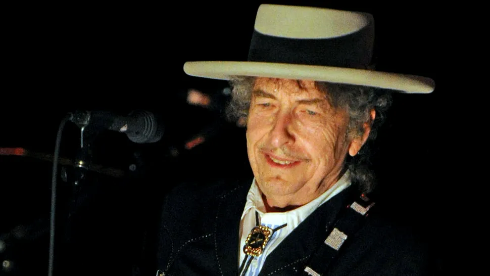 Cântăreţul Bob Dylan a primit Premiul Nobel pentru Literatură 2016