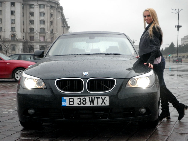 Andreea Spataru este indragostita de autoturismele automate, cum e si BMW Seria 5