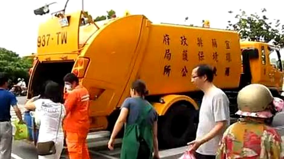Taiwanezii au masini de gunoi muzicale (Video)