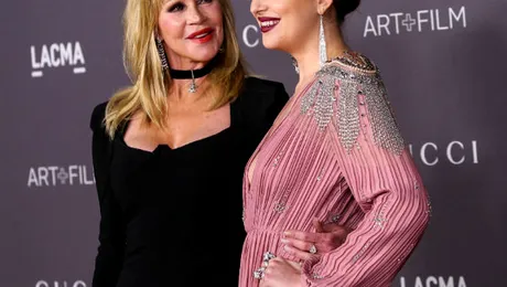 Era considerată blonda perfectă de la Hollywood! Dar a ieşit în costum de baie şi…