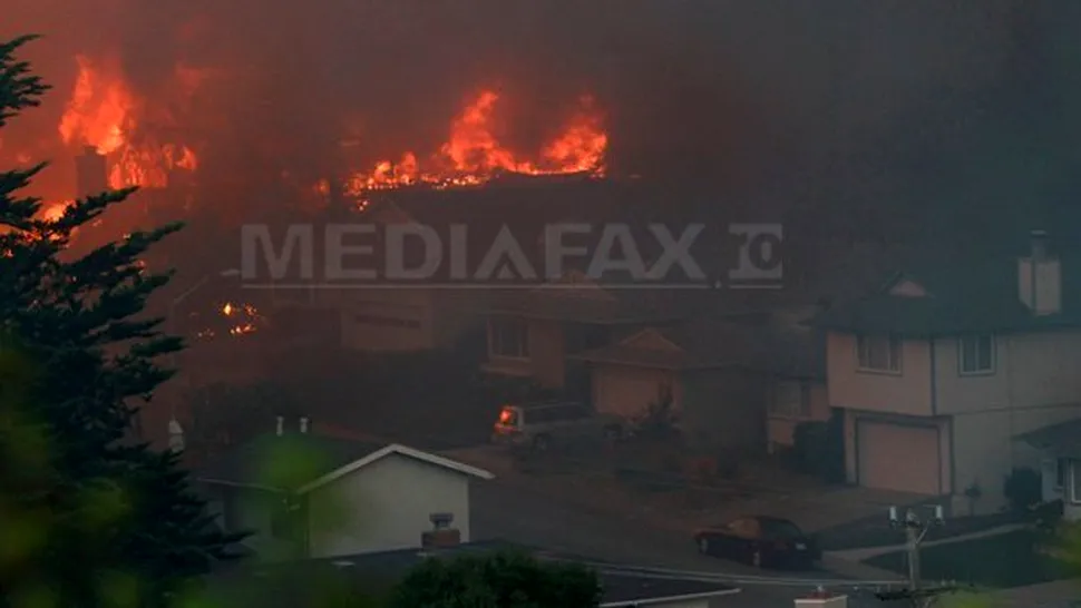 Mai multe case au luat foc in urma unei explozii langa aeroportul din San Francisco