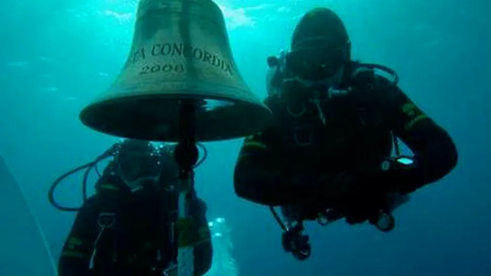 A fost furat clopotul de pe Costa Concordia