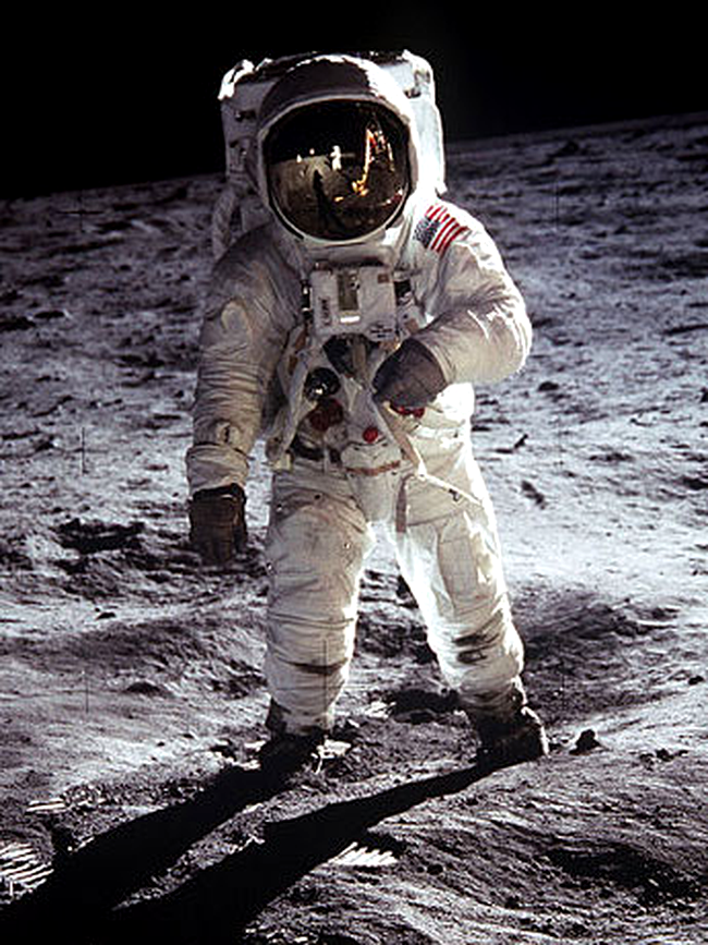 Astronaut Buzz Aldrin on the surface of the Moon - Neil Armstrong, 1969