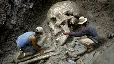 Enigma uriaşilor descoperiţi în România! „Scheletele stau şi acum ascunse publicului”