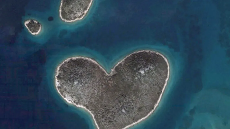 Google Earth a descoperit Insula Indragostitilor (POZE)