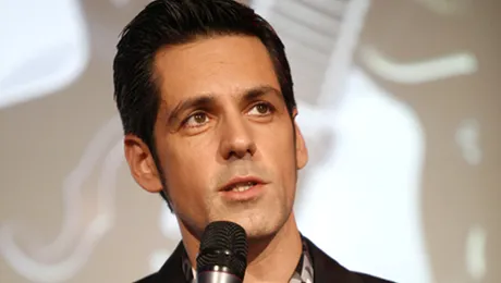 Stefan Banica Jr. a lansat albumul „Super-Love” (Foto & Video)