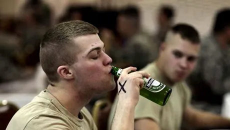Beție și abuz de droguri în trupele americane