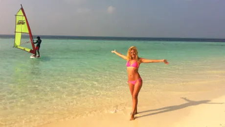 Crisa Kyra, cerută de soţie în Maldive