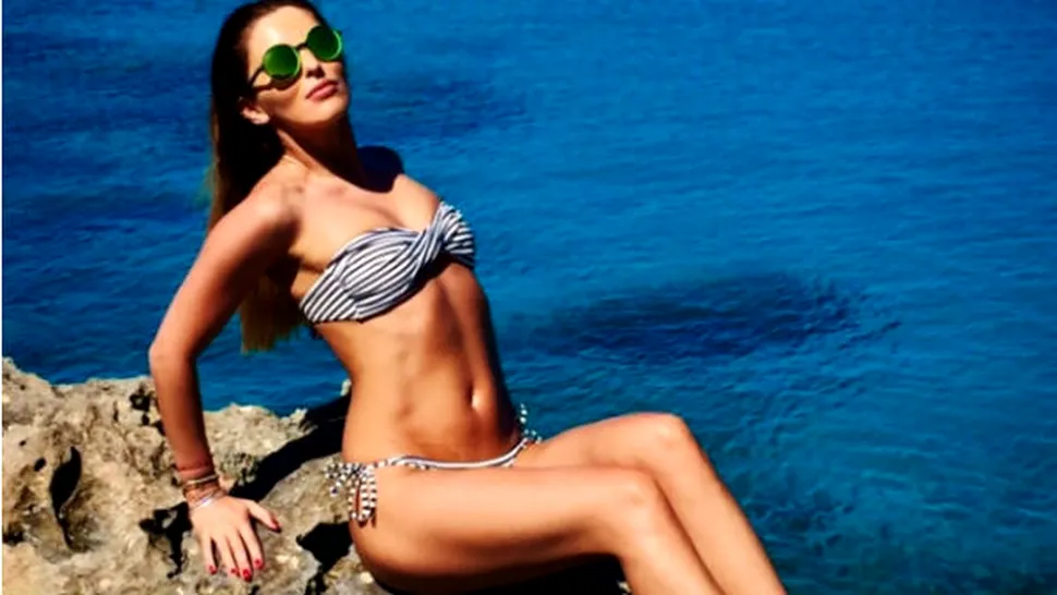 
Denisa Nechifor, fosta soţie a lui Adrian Cristea, topless la plajă!