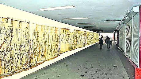 Dacii si Romanii, in Pasajul Lipscani