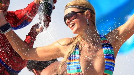 Paris Hilton, dată în judecată pentru 35 milioane de dolari