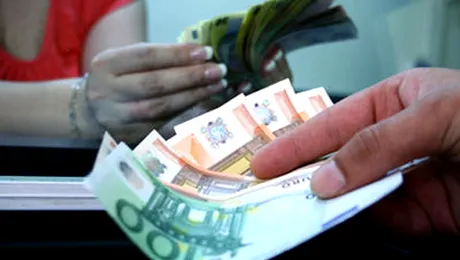 Cursul valutar a depasit 4,3 lei/euro
