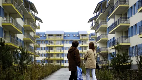 Udrea vrea sa dea case „la tot poporul”