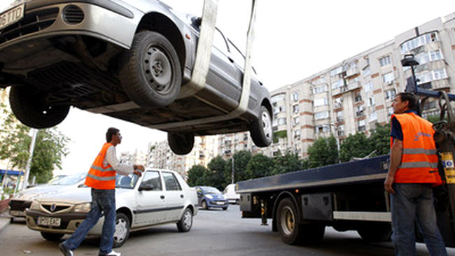 Autoritatile n-au spus ce se intampla, totusi, cu masinile parcate pe banda 1