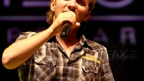 Mihai Traistariu risca sa-si piarda vocea si invinuieste medicii romani