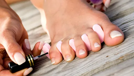 Toe-besity, noua „boală” care se tratează cu operații estetice