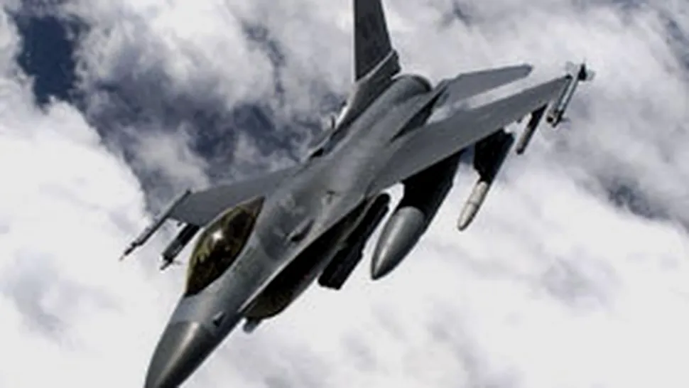 Avioane americane bombardeaza suburbiile Bagdadului