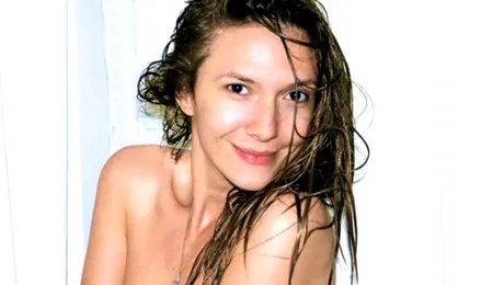 Adela Popescu a publicat „pozele interzise”! S-a fotografiat în posturi indecente