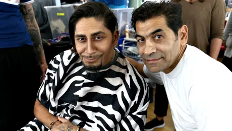 Connect-R, vizitat de tatăl său, în culise, la “Te cunosc de undeva!”: