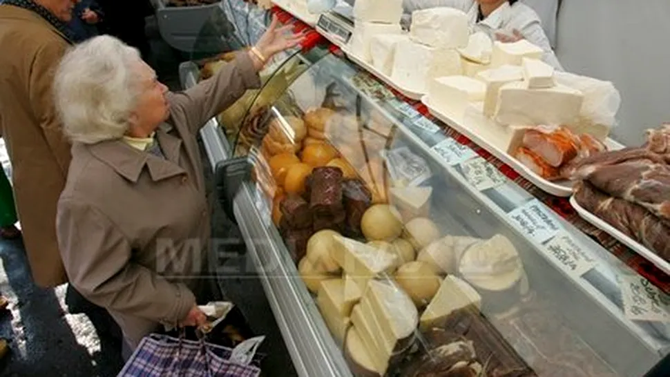 Sute de kilograme de carne și brânzeturi, confiscate dintr-o piață a Capitalei