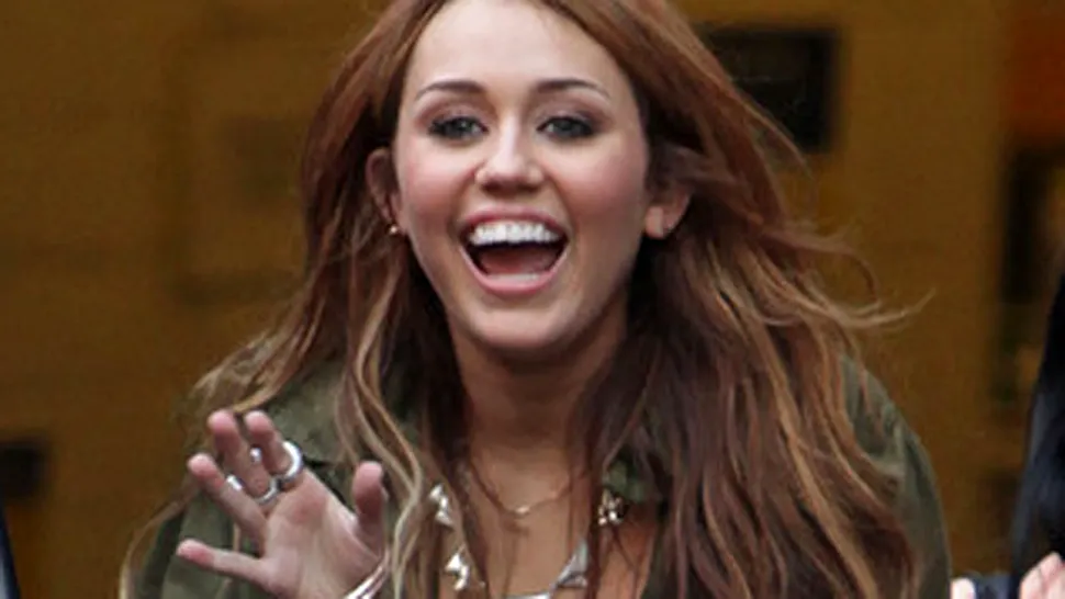 Miley Cyrus îşi pierde virginitatea în noul ei film