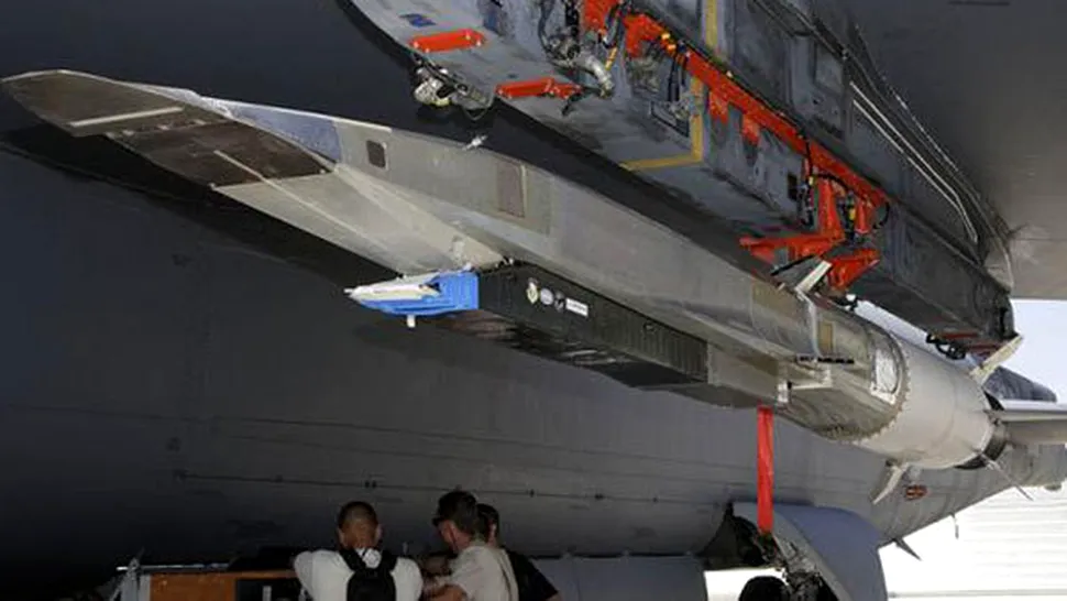 Waverider, avionul hipersonic al Pentagonului, s-a prăbușit în Pacific