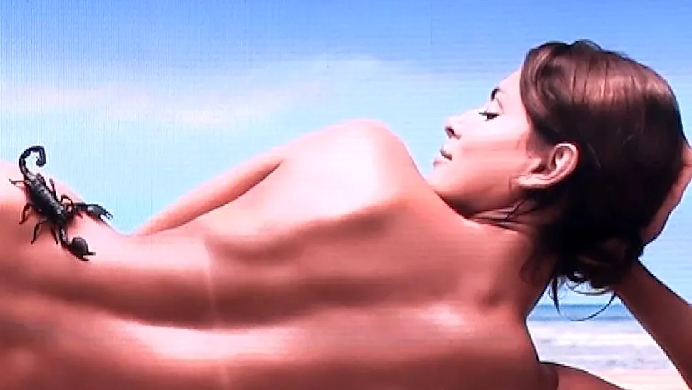 Catrinel Menghia, topless într-o nouă reclamă pentru mașini (Video)