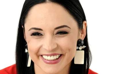 Andreea Marin nu are câştig de cauză! Vedeta e în proces cu Poliţia Rutieră