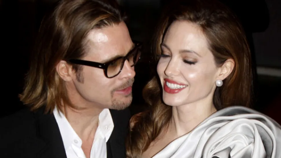 Brad Pitt şi Angelina Jolie s-au căsătorit în secret!