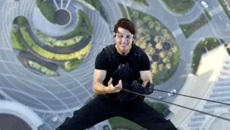 Tom Cruise poartă tanga când face cascadorii în filme