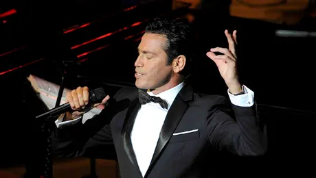 Mario Frangoulis în premieră în România