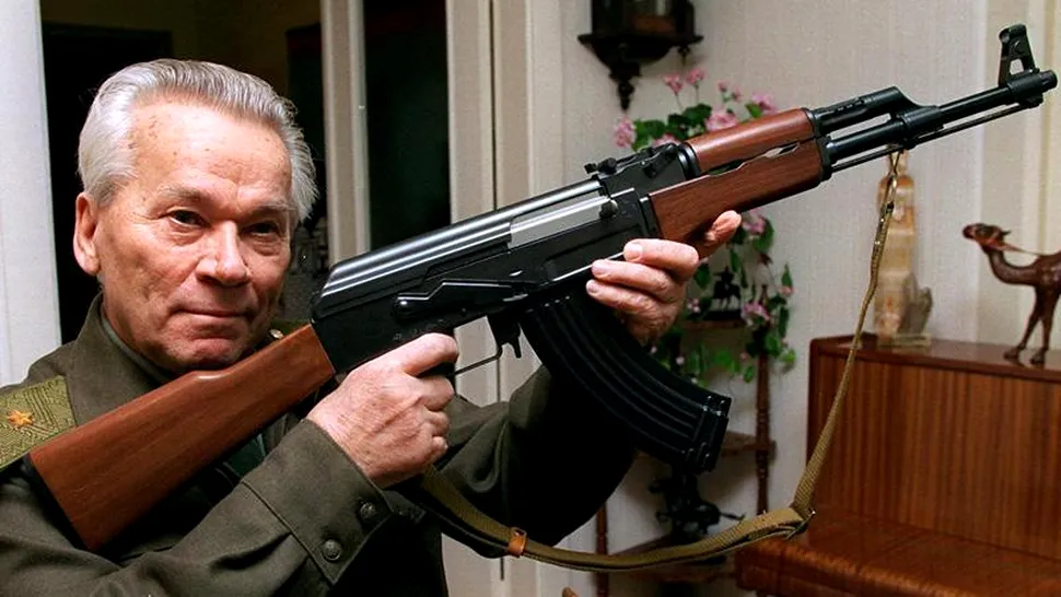 A murit inventatorul celei mai letale arme de pe pământ, Mihail Kalașnikov