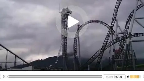 Cel mai abrupt montagne russe din lume, inaugurat in Japonia (Video)