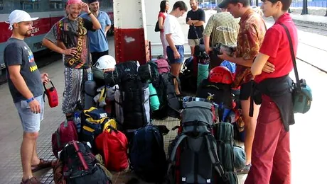 Elevii, studentii si profesorii nu vor mai primi bani de transport