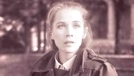 Era una dintre cele mai frumoase actriţe de la noi! Cum arată şi ce face acum Mariana Buruiană