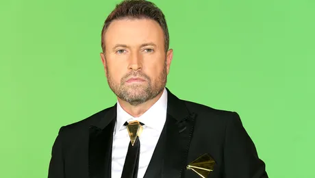 Teoria ciorapului la “Supermodels by Cătălin Botezatu”