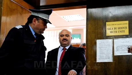 Senatorul Catalin Voicu a recunoscut ca a luat bani de la Casuneanu si Locic