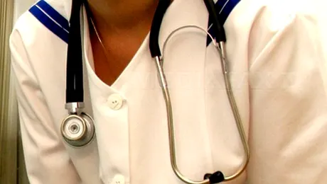 Peste 1.800 de cadre medicale vor da statul in judecata pentru reducerile salariale