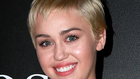 Cât de bogată este cântăreața Miley Cyrus