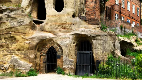 27 de locuințe subterane absolut uimitoare