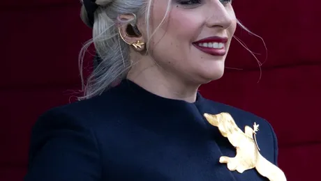 Cumpără vedetele de la supermarket?