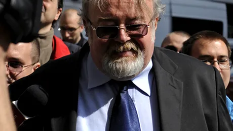 Uite coruptia, nu e coruptia: Costiniu, Casuneanu si Locic pusi in libertate!